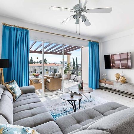 Appartamento Penthouse Carina Paphos Esterno foto