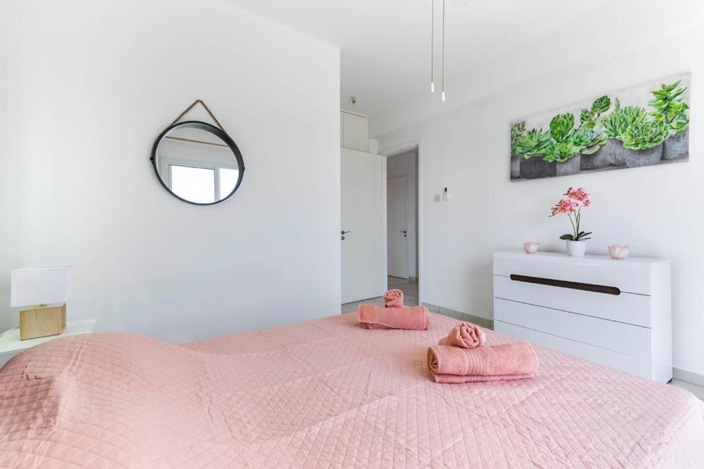 Appartamento Penthouse Carina Paphos Esterno foto